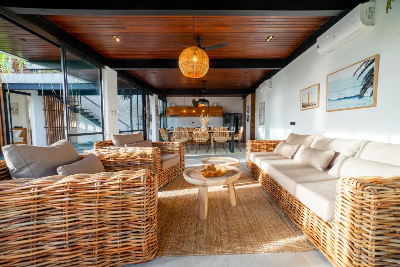 Suncoast Villa Бадунг Экстерьер фото